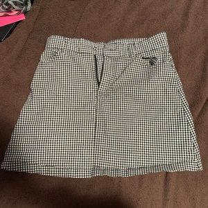 BRANDY MELVILLE MINI SKIRT